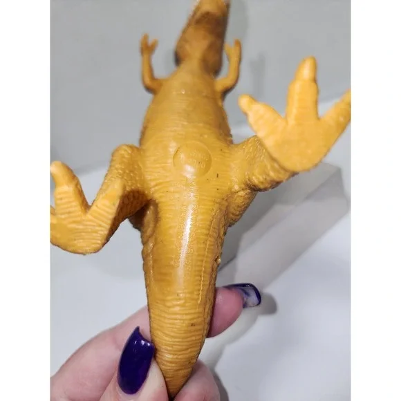 Toys Tyrannosaurus Rex (T-Rex) action figure Dinosaur - Picture 6 of 6